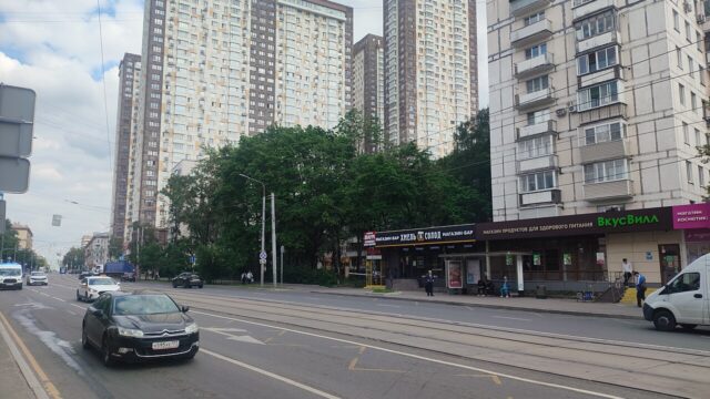 Первомайская улица, 35/18