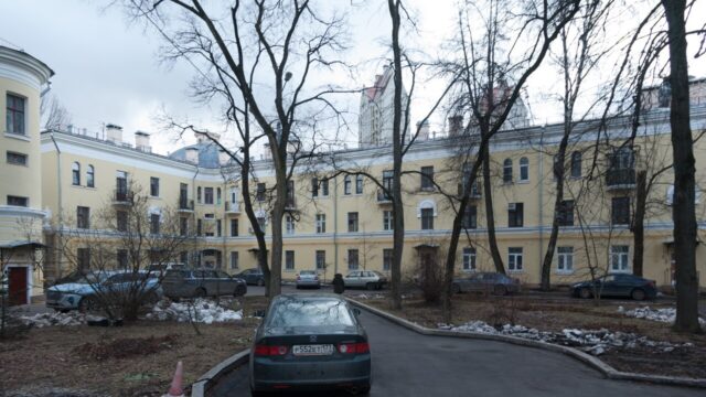 Улица Маршала Мерецкова, 8