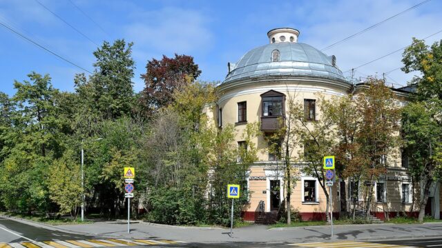 Улица Маршала Мерецкова, 4