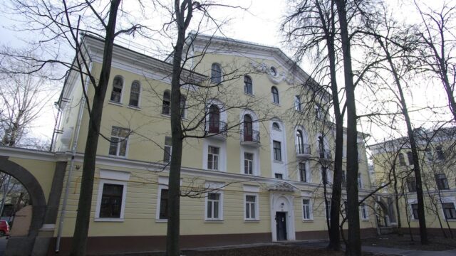 Улица Маршала Мерецкова, 12