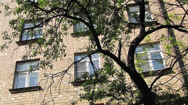 Красногвардейский бульвар, 9