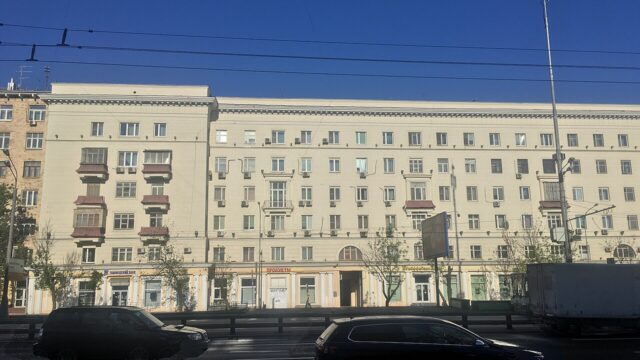 Варшавское шоссе, 71к1