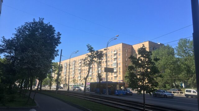 Варшавское шоссе, 13
