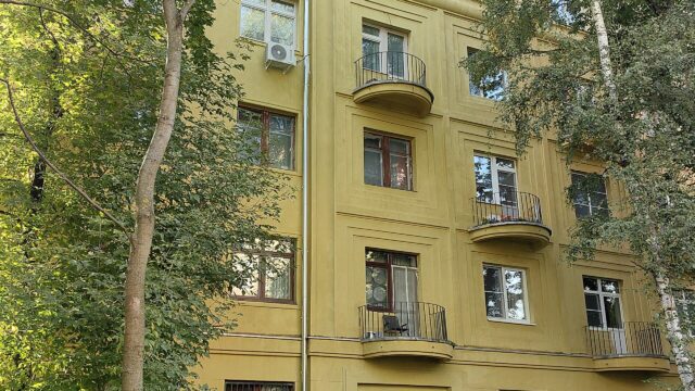 Красностуденческий проезд, 11