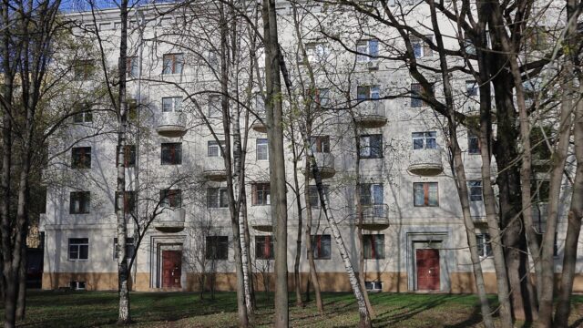 Красностуденческий проезд, 15