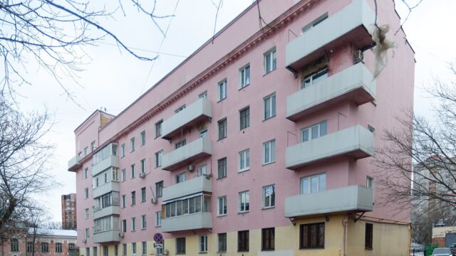 Фасад дома: улица Короленко, дом 4/14