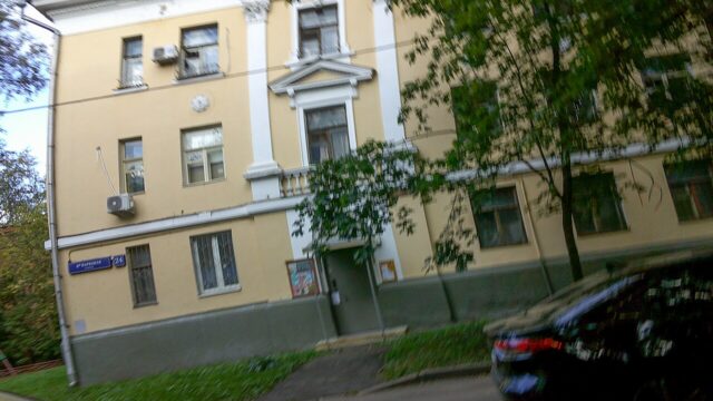Фасад дома: 6-я Парковая улица, дом 24
