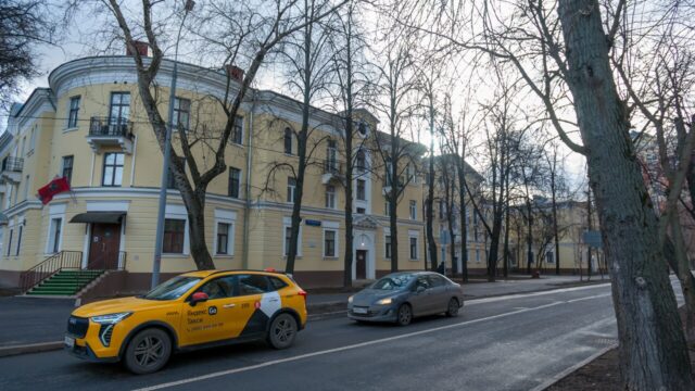 Фасад дома: улица Маршала Бирюзова, дом 29