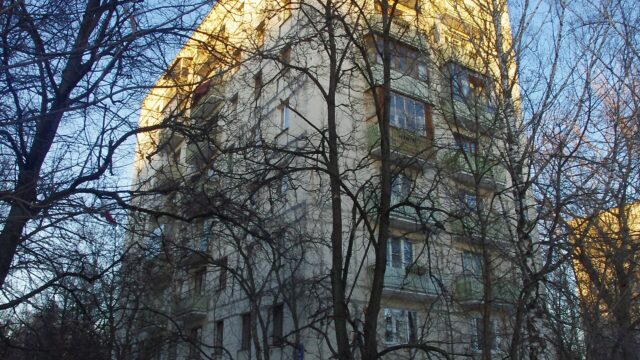 Фасад дома: проспект 60-летия Октября, дом 31/18, корпус 2