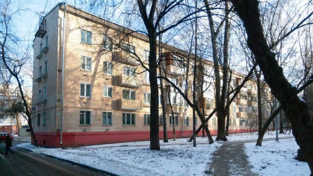Фасад дома: проспект 60-летия Октября, дом 27, корпус 2