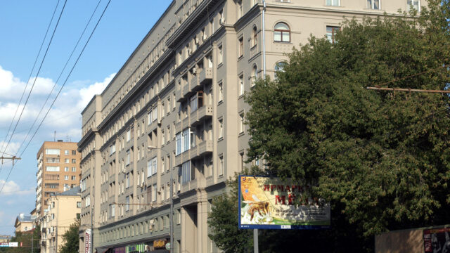 Фасад дома: Большая Пироговская улица, дом 37-43, корпус Б