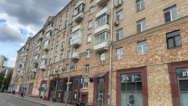 Фасад дома: улица Барклая, дом 7, корпус 1