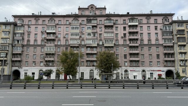 Фасад дома: улица Алабяна, дом 10, корпус 2