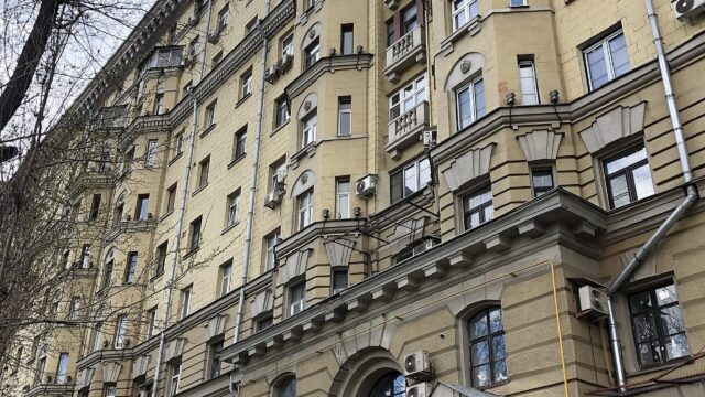 Фасад дома: Ленинградское шоссе, дом 13, корпус 1