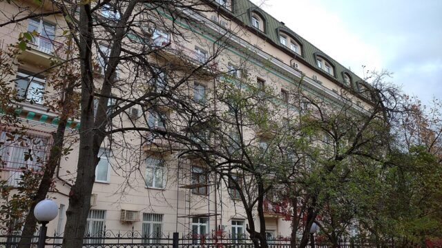 Фасад дома: улица Маршала Новикова, дом 12, корпус 1
