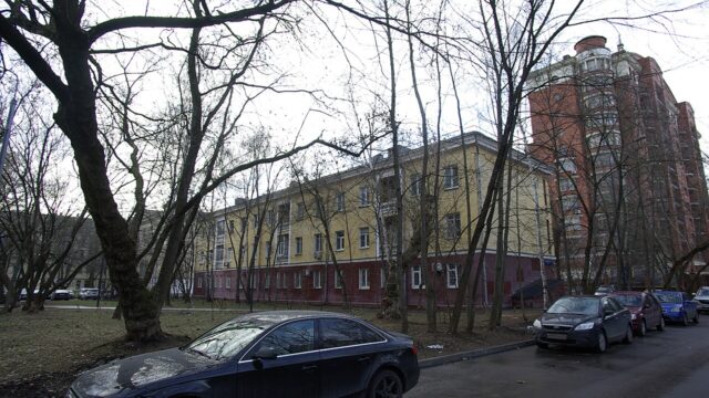 Фасад дома: улица Маршала Новикова, дом 10, корпус 2