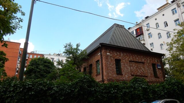 Фасад дома: Смоленский бульвар, дом 7