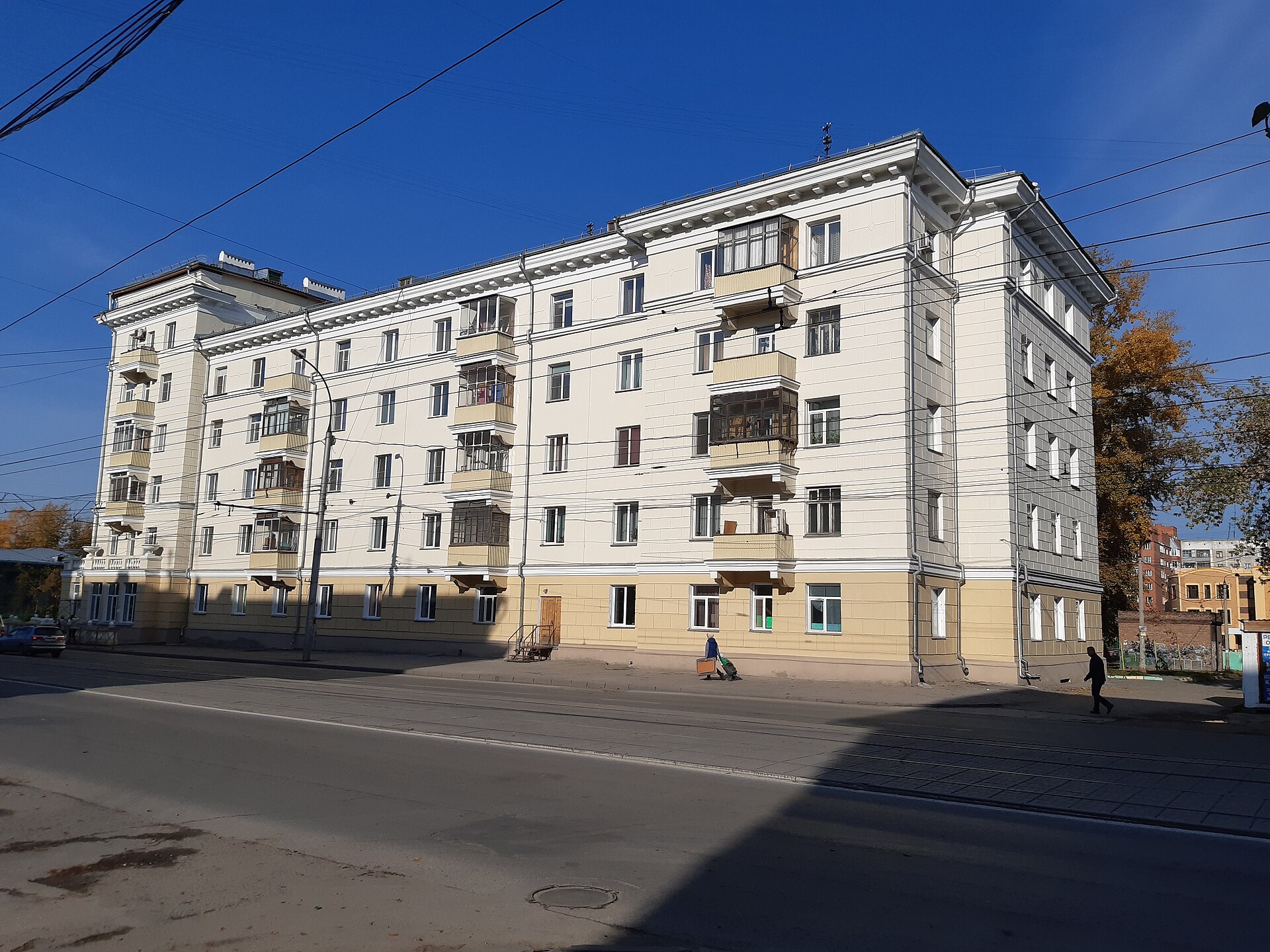 Сталинский жилой дом в Новосибирске